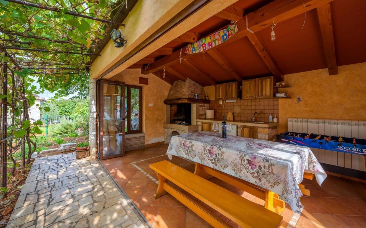 Aleks House With Gasthof 3*